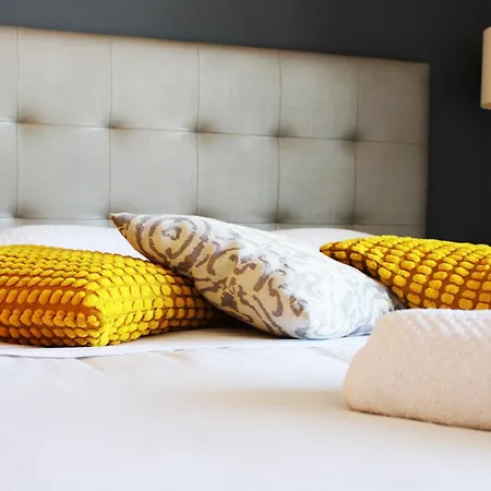 With Terrace Olhos De Agua Albufeira