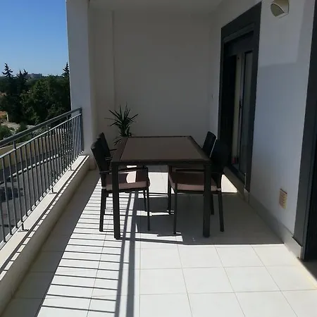 Apartment With Terrace Albufeira Olhos De Agua * Albufeira