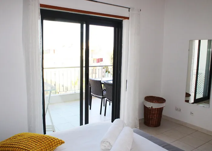 With Terrace Olhos De Agua Apartment