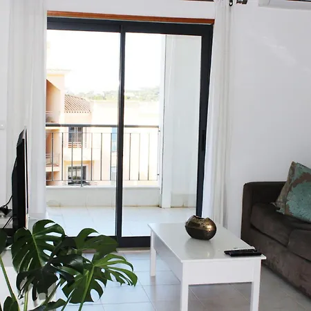 Apartman With Terrace Olhos De Agua