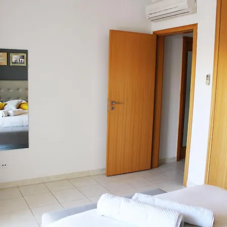 With Terrace Olhos De Agua Appartement